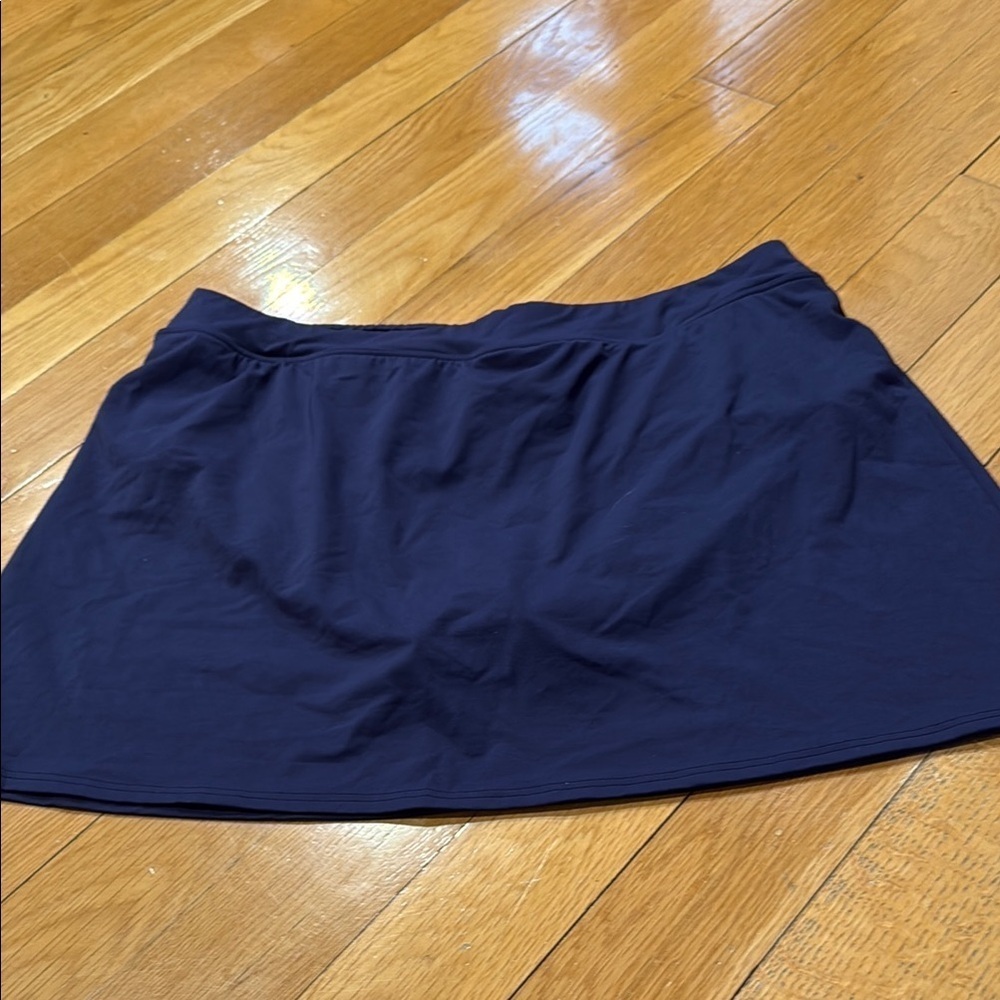 Lands’End women’s blue swim skirt size 14 .